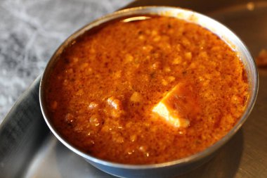 Hint mutfağı: körili tavuk.