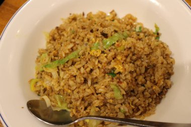 Çin mutfağı: chahan (kızarmış pirinç)