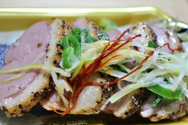 Japon mutfağı: Tokyo, Japonya 'da bir süpermarketten alınmış kızarmış ördek.