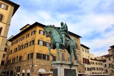 İtalya, Floransa 'daki Piazza della Signoria' da I. Cosimo Binicilik Anıtı