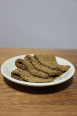 Japon tatlısı: warabimochi (hojicha çayı aromalı))