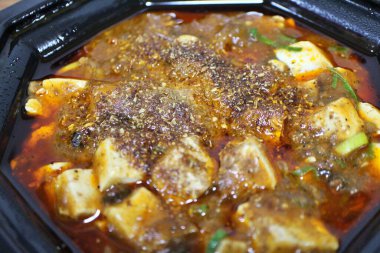 Yemek teslimatı: mapo tofu (Çin mutfağı)