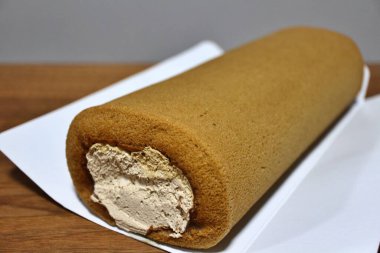 Tokyo, Japonya 'da bir süpermarketten alınmış kahveli kek.