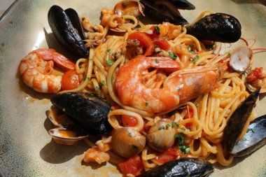 İtalyan mutfağı: Murano, İtalya 'da deniz mahsullü linguine