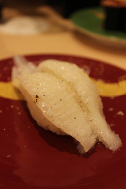 Japon mutfağı: Izgara Engwa (dil balığı göbeği) nigiri-zushi Tokyo, Japonya
