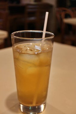 Vietnam içeceği: buzlu enginar çayı