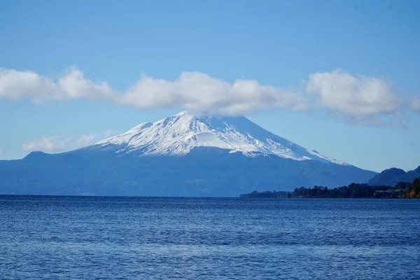 Piękny Obraz Wulkanu Osorno Jeziora Llanquihue — Zdjęcie stockowe