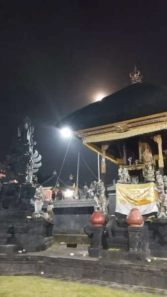 Острів Балі Храм Міста Найзнаменитішою Пам Яткою Вночі — стокове фото