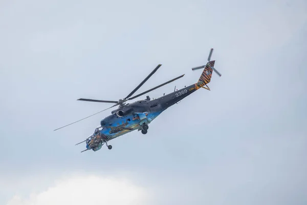 Летучий Вертолет Хинд Авиашоу Caslav 2023 — стоковое фото