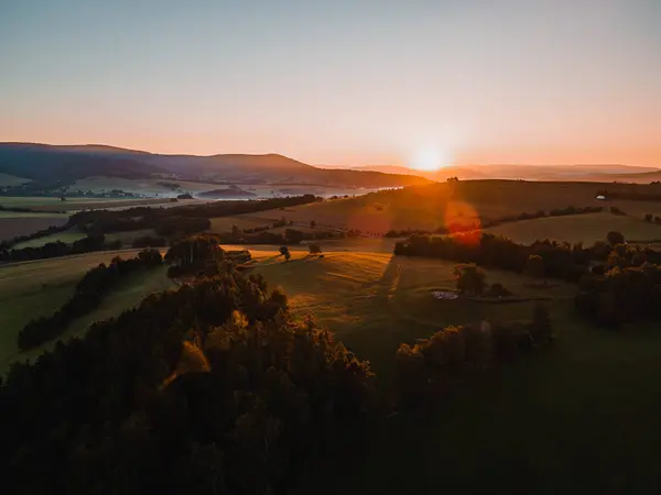 チェコの山々の日の出と美しい風景 オーリック ホーリー ストック画像