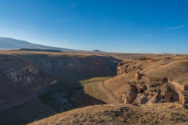 Fotoğraflar Ermenistan sınırındaki Kars ilindeki Ani harabelerinin çeşitli açılarından çekildi..