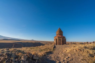 Fotoğraflar Ermenistan sınırındaki Kars ilindeki Ani harabelerinin çeşitli açılarından çekildi..