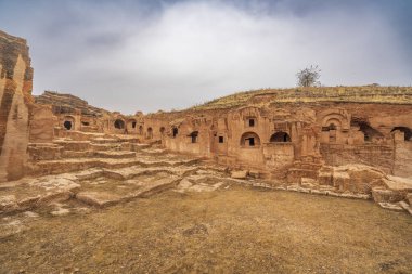 Mardin 'deki Dara antik şehir ve su depoları çeşitli açılardan çekilmiş fotoğraflarla dolu.