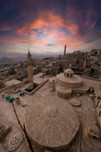 Mardin Bölgesi Eski Şehir Kısmen Mimari ve Renkli Gökyüzü