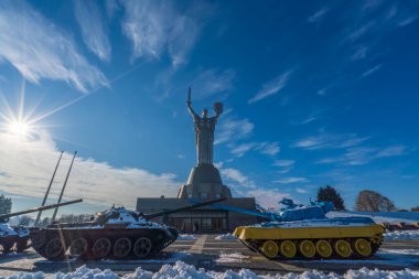 Ukrayna 'nın başkenti Kiev' in anıtlarından Ukrayna Anıtı 'nın savaş öncesi fotoğrafları.