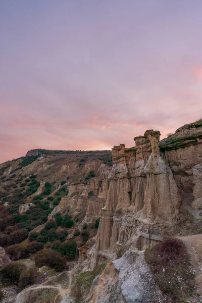 Manisa Nın Kula Ilçesinde Peri Bacaları Kaya Formları Günbatımı Renkleri — Stok fotoğraf