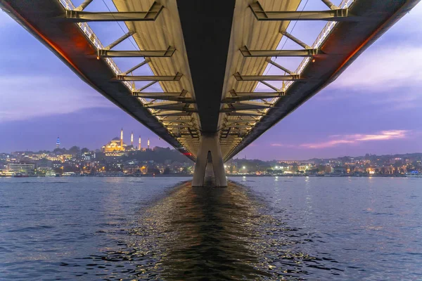 Мостом Метро Золотой Рог Время Захода Солнца — стоковое фото
