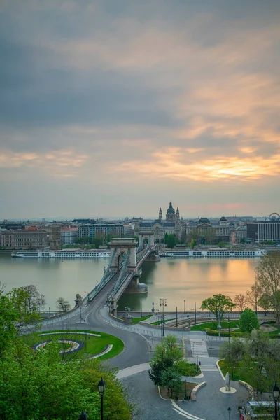 Ungarische Hauptstadt Budapest Und Sonnenaufgang Fotos Aus Verschiedenen Blickwinkeln — Stockfoto