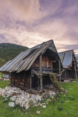 350 yıllık geçmişi olan Antalya Tarihi Ambarları
