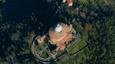 San Luca Bazilikası 'nın Bolonya' daki hava manzarası