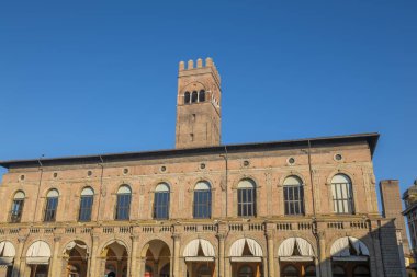 Emilia Romagna bölgesinin Bologna başkenti kent mimarisi, tarihi binalar, Maggiore Meydanı, San Petriono Bazilikası,
