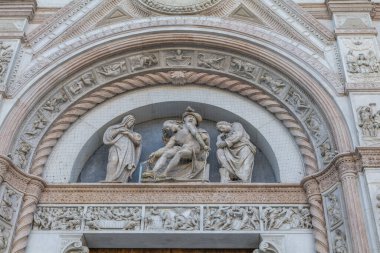 San Petronio Bazilikası Piazza Maggiore 'de yer alan Bologna Başpiskoposluğu' nun küçük bir bazilikası ve kilisesidir.