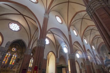 San Petronio Bazilikası Piazza Maggiore 'de yer alan Bologna Başpiskoposluğu' nun küçük bir bazilikası ve kilisesidir.