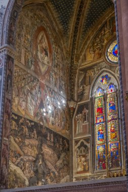 San Petronio Bazilikası Piazza Maggiore 'de yer alan Bologna Başpiskoposluğu' nun küçük bir bazilikası ve kilisesidir.