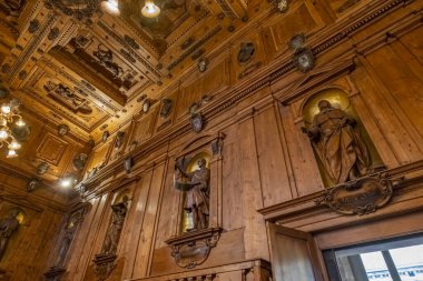 Bologna ve Teatro Anatomico 'dan Archiginnasio Tıp Fakültesinin iç ve dış görüntüleri