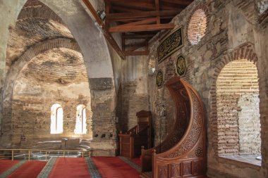Camileri ve tarihi eserleriyle İznik kentinden fotoğraflar