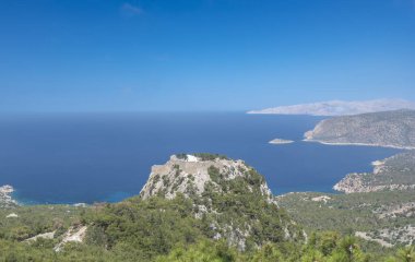 Yunan Rhodes Island Lindos Aziz George Şapeli 'ni ve eski kasabasını mahvetti.