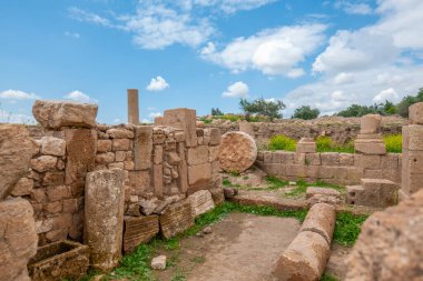 Mardin Dara Antik Şehir Mezarlığı Bölümü Eski Yerleşim ve Yeraltı Sarnıç ve Zindanı Aydınlandı