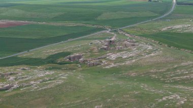 Mardin Dara Antik Şehir Mezarlığı Bölümü Eski Yerleşim Hava Fotoğrafları 