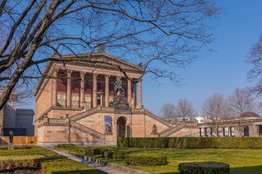 Almanya 'nın başkenti Berlin şehir merkezi binaları mimari ve görülmesi gereken turistik yerler fotoğrafları