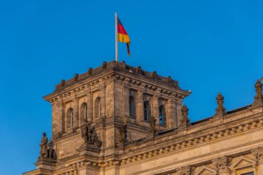 Almanya 'nın başkenti Berlin şehir merkezi binaları mimari ve görülmesi gereken turistik yerler fotoğrafları