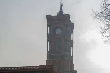 Almanya 'nın başkenti Berlin şehir merkezi binaları mimari ve görülmesi gereken turistik yerler fotoğrafları
