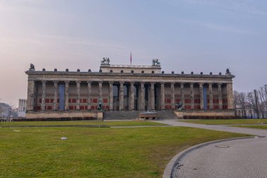 Almanya 'nın başkenti Berlin şehir merkezi binaları mimari ve görülmesi gereken turistik yerler fotoğrafları