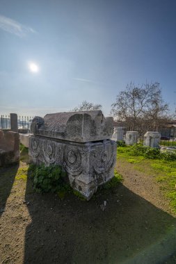 Bergama 'dan Kızıl Kilise Pergamon Şehir Harabeleri. Çeşitli açılardan çekilmiş fotoğraflar.