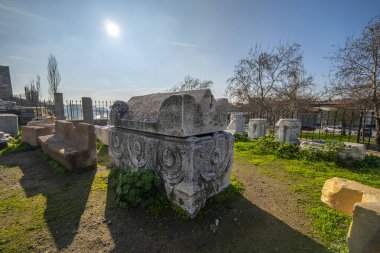 Bergama 'dan Kızıl Kilise Pergamon Şehir Harabeleri. Çeşitli açılardan çekilmiş fotoğraflar.
