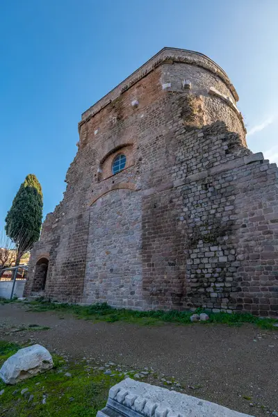 Bergama 'dan Kızıl Kilise Pergamon Şehir Harabeleri. Çeşitli açılardan çekilmiş fotoğraflar.