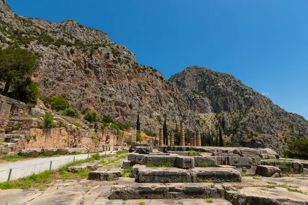 Yunanca Peloponnese yarımadası delphi Eski şehir tapınağı kahinin çeşitli fotoğrafları