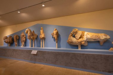 Yunan Peloponnese yarımadası delphi antik şehir müzesi çeşitli fotoğraflar