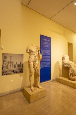 Yunan Peloponnese yarımadası delphi antik şehir müzesi çeşitli fotoğraflar