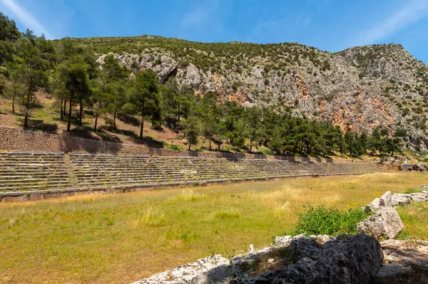 Yunanca Peloponnese yarımadası delphi Eski şehir tapınağı kahinin çeşitli fotoğrafları