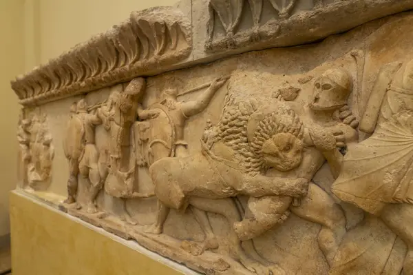 Yunan Peloponnese yarımadası delphi antik şehir müzesi çeşitli fotoğraflar