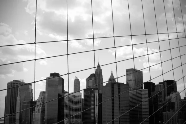 Впечатляющий Городской Пейзаж Игрушечными Небоскребами Офисными Зданиями Вид Бруклинского Моста — стоковое фото