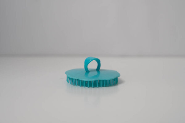 Этот зеленый круглый гребень расческа для мужчин из-за его комфорта