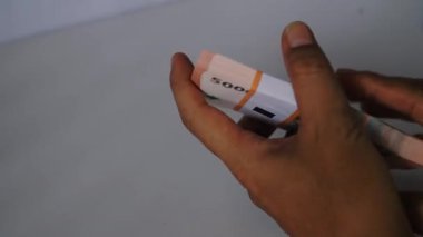 Endonezya Rupiası, Endonezya 'da Para Sayma ve İdare Etme