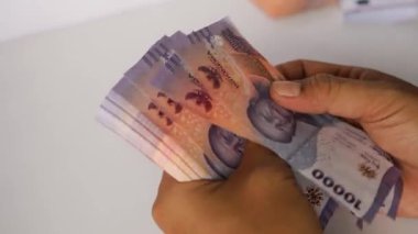 Endonezya Rupia Para Birimi - Jakarta 'da Mali İşlem