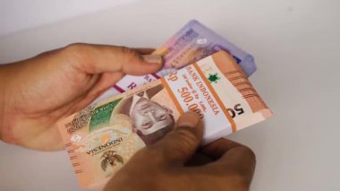 Endonezya Rupia Para Birimi - Jakarta 'da Mali İşlem